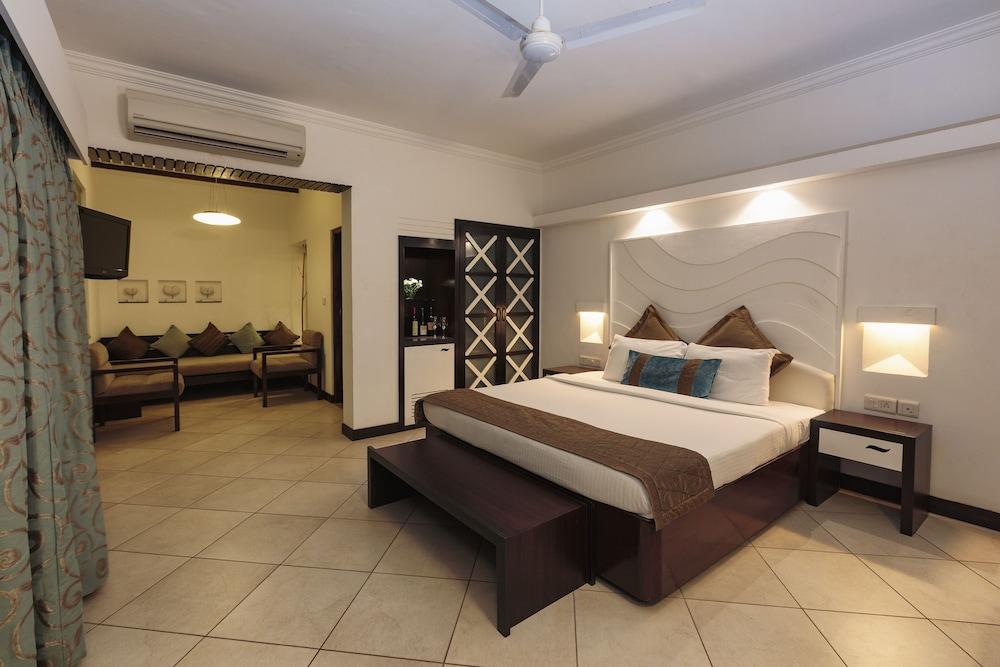 Sonesta Inns Beach Resort - Candolim Beach Extérieur photo